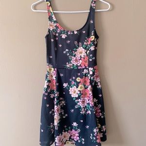 H&M Floral Mini-Sundress ✨NWT✨